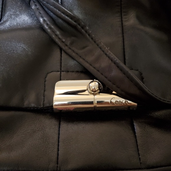 Black Leather Coach Satchel Handbag - Picture 2 of 8